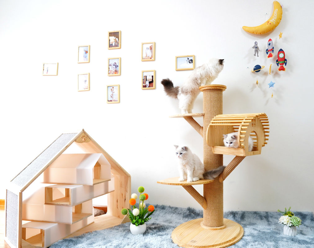 123cm Large Solid Wood Cat Climbing Tree Cat Activity Tower With Scratching Posts