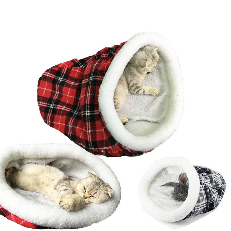 Outdoor And Indoor Cats Dogs Comfortable Pet Bed Lamb Plush Puppy Dog Sleeping Bag