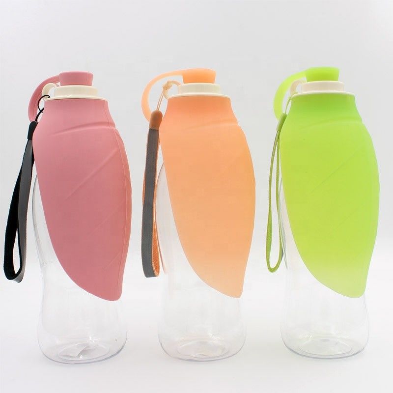 BSCI 20oz Foldable Water Bottle For Dogs With Silicone Bowl Flips